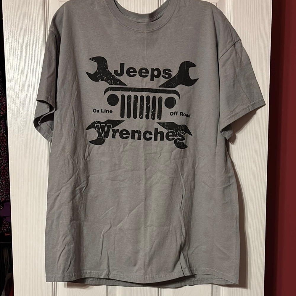 NWOT Gray Jeep and Wrenches unisex  T-Shirt size xl